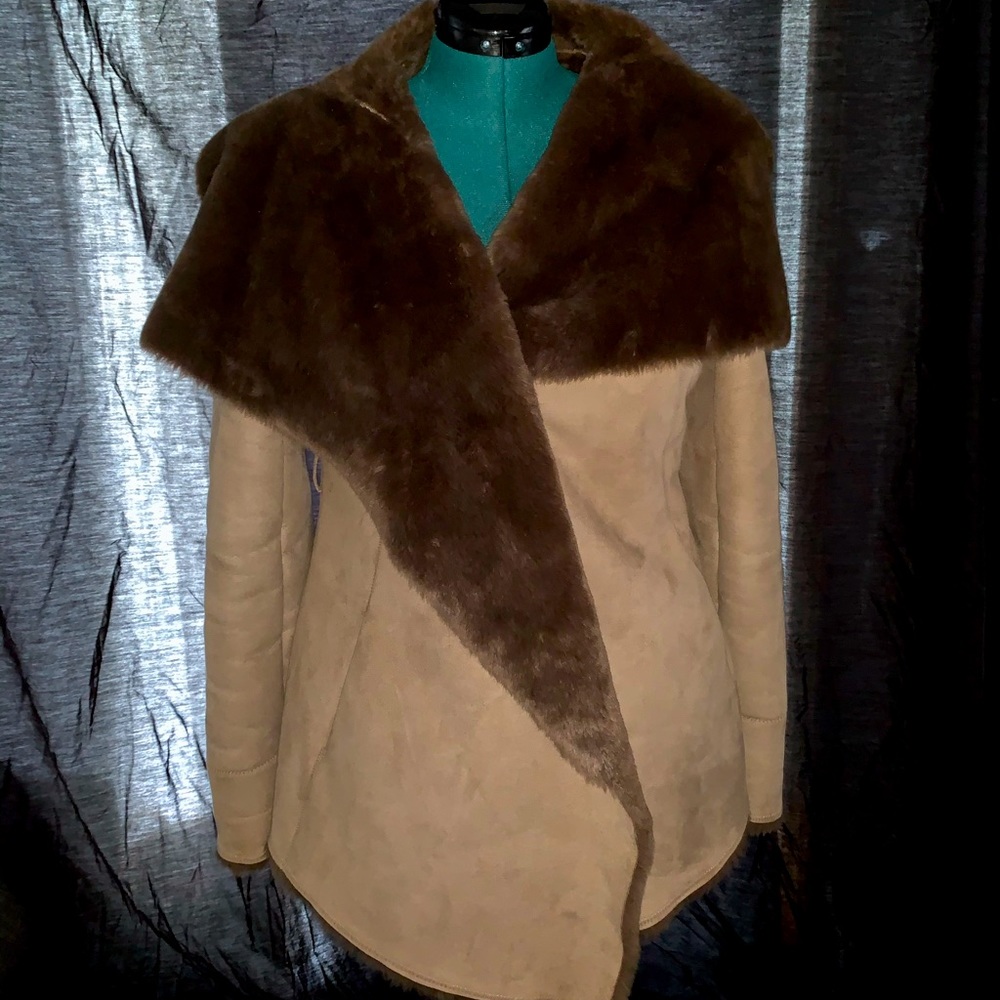 Jennifer Lopez coat, tan, size medium